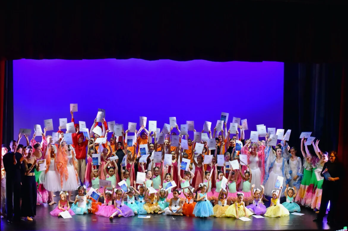 SAGGI-DI-DANZA-3-Eventi-Club-Azzurro-Danze-Italia